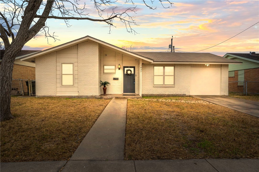 1837 Roslyn Street Corpus Christi TX 78416