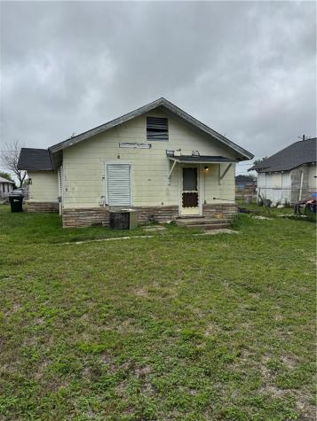 406 Mathis Street Taft TX 78390