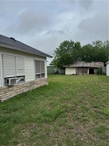 406 Mathis Street Taft TX 78390