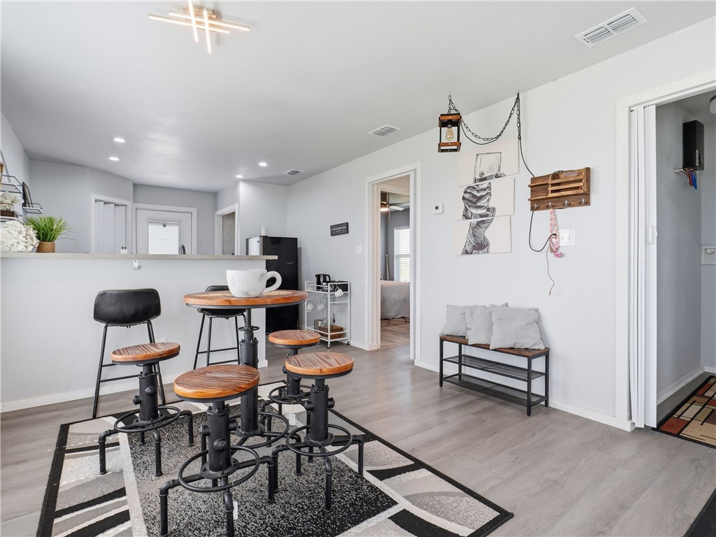 377 W Misty Oak Rockport TX 78382