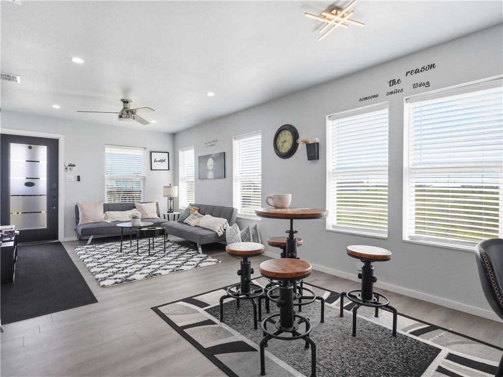 377 W Misty Oak Rockport TX 78382