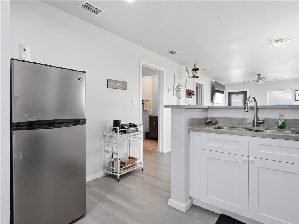 377 W Misty Oak Rockport TX 78382