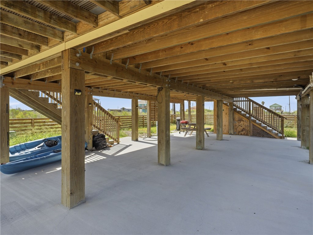 377 W Misty Oak Rockport TX 78382
