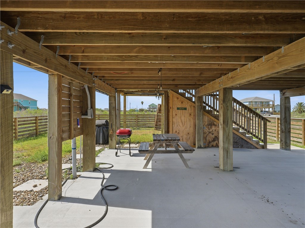 377 W Misty Oak Rockport TX 78382