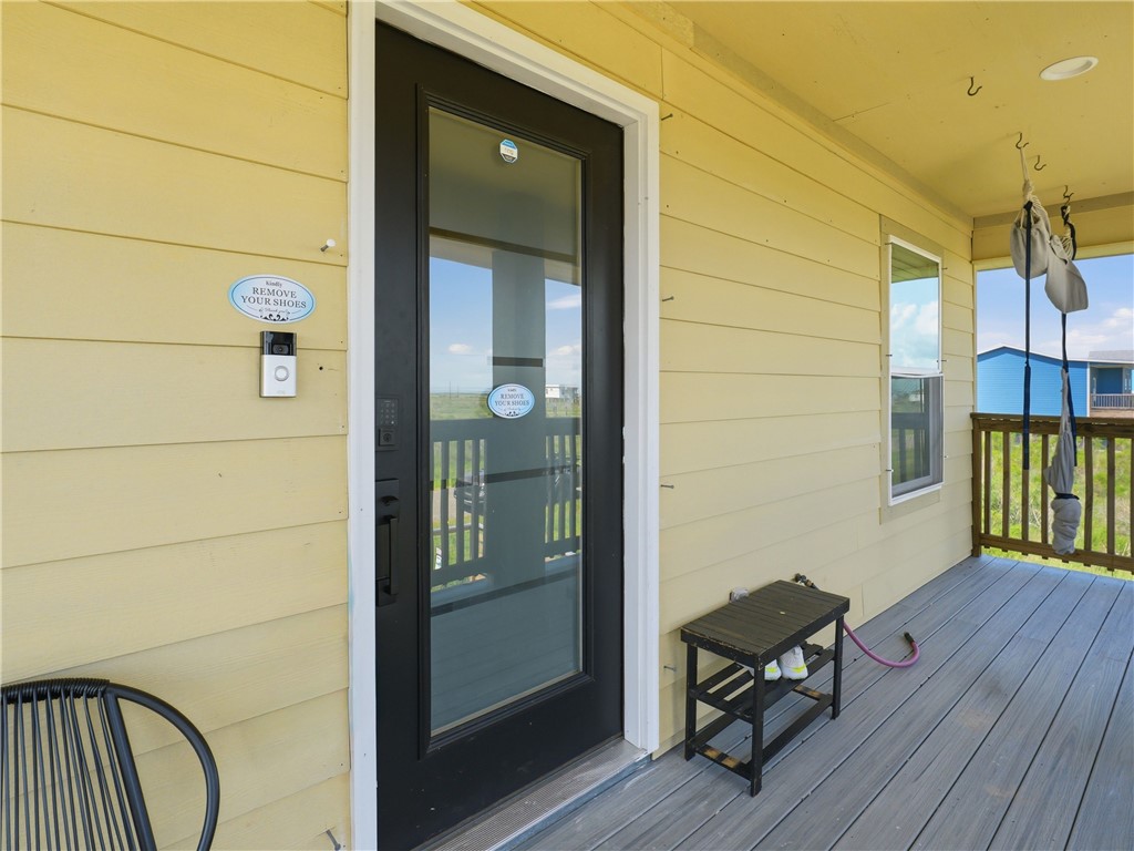 377 W Misty Oak Rockport TX 78382