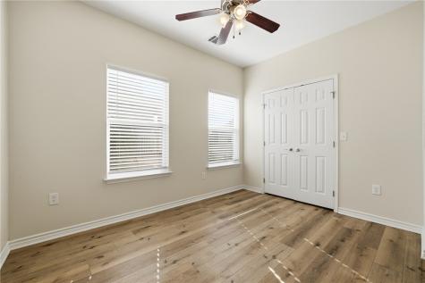 124 Lavaca Creek Rockport TX 78382
