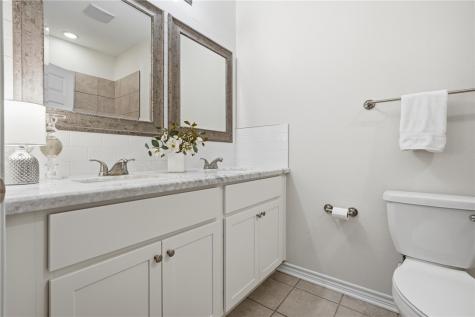 124 Lavaca Creek Rockport TX 78382