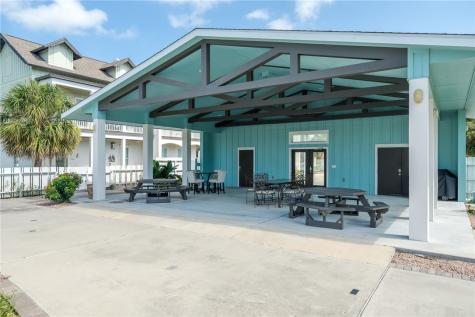 124 Lavaca Creek Rockport TX 78382