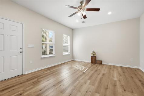 124 Lavaca Creek Rockport TX 78382