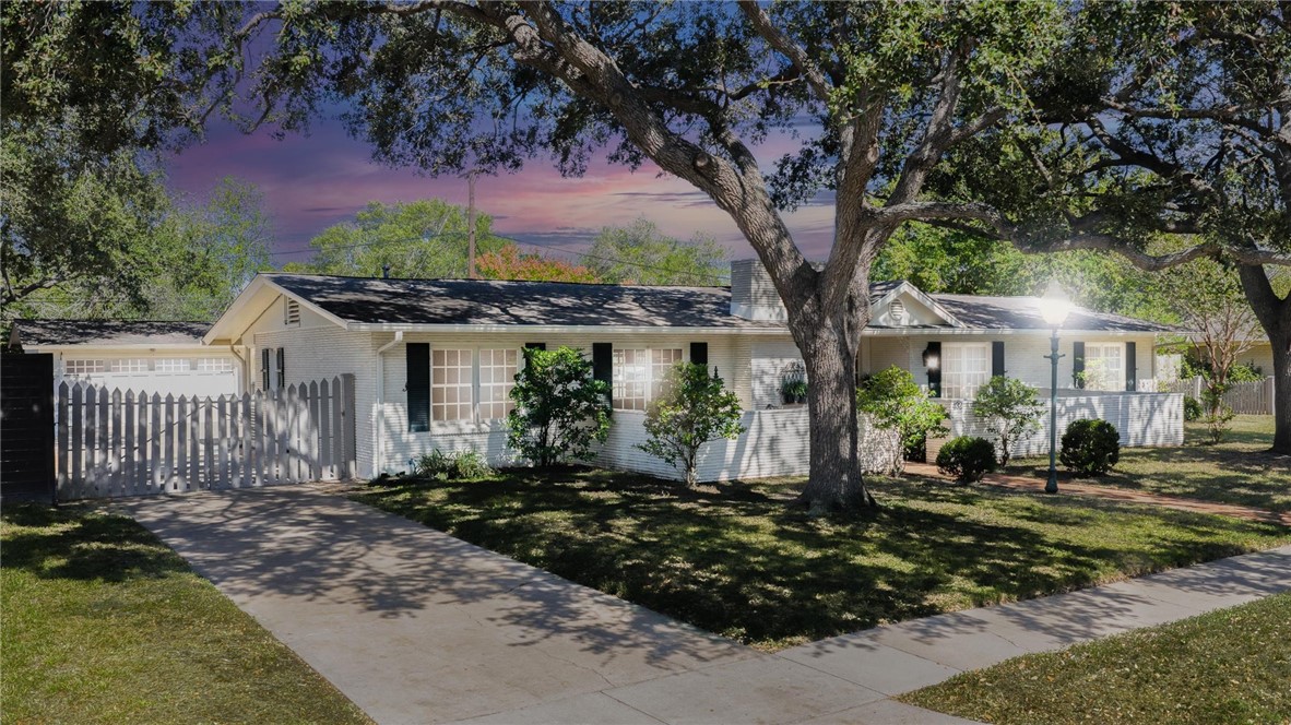 432 Bermuda Place Corpus Christi TX 78411