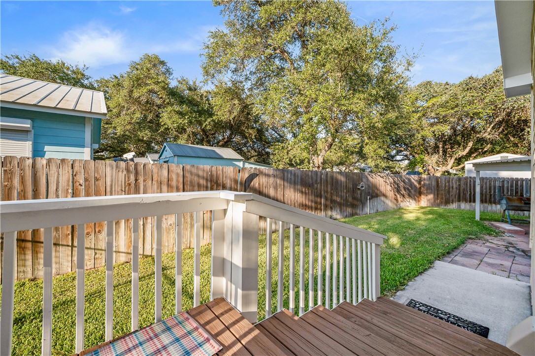 602 Pine Avenue Rockport TX 78382