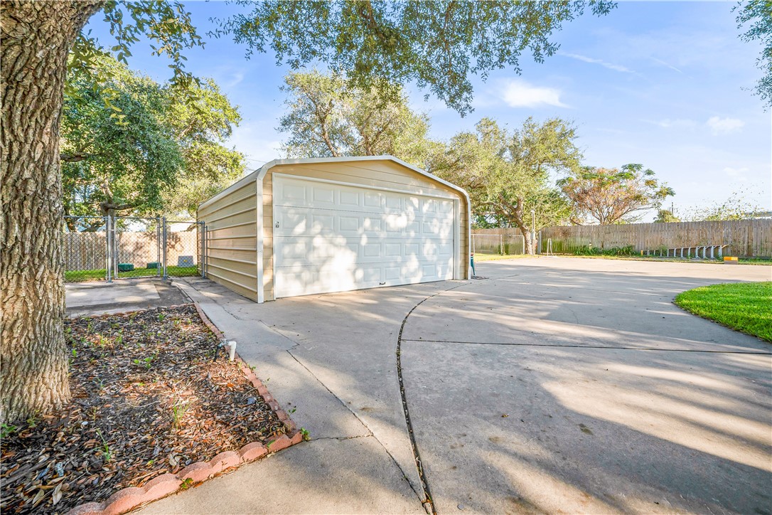 602 Pine Avenue Rockport TX 78382