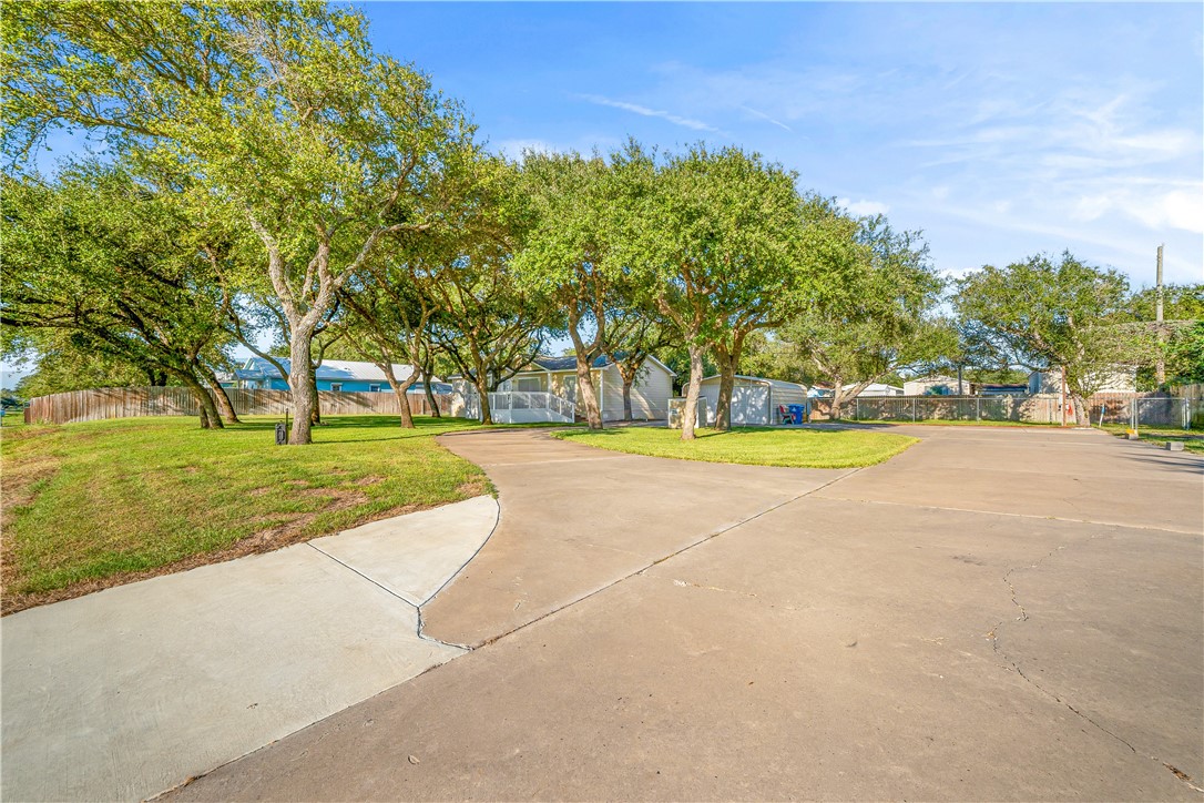 602 Pine Avenue Rockport TX 78382