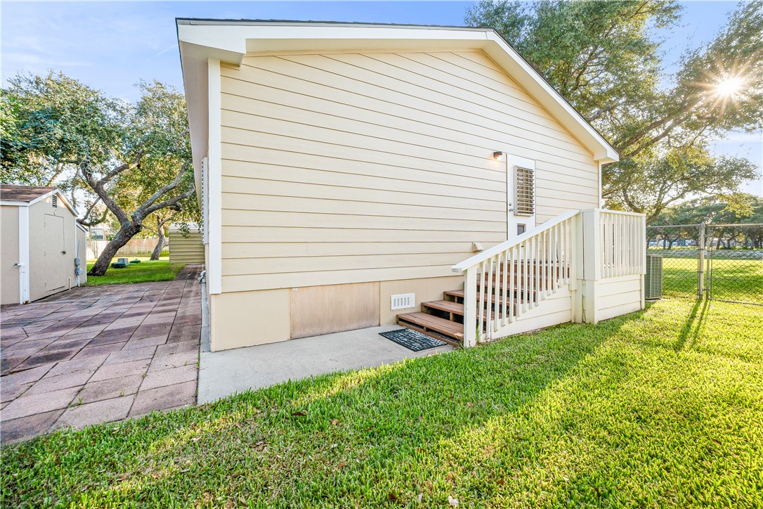 602 Pine Avenue Rockport TX 78382