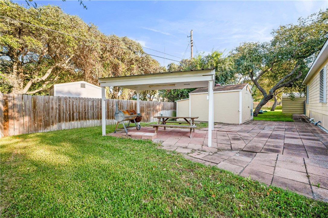 602 Pine Avenue Rockport TX 78382