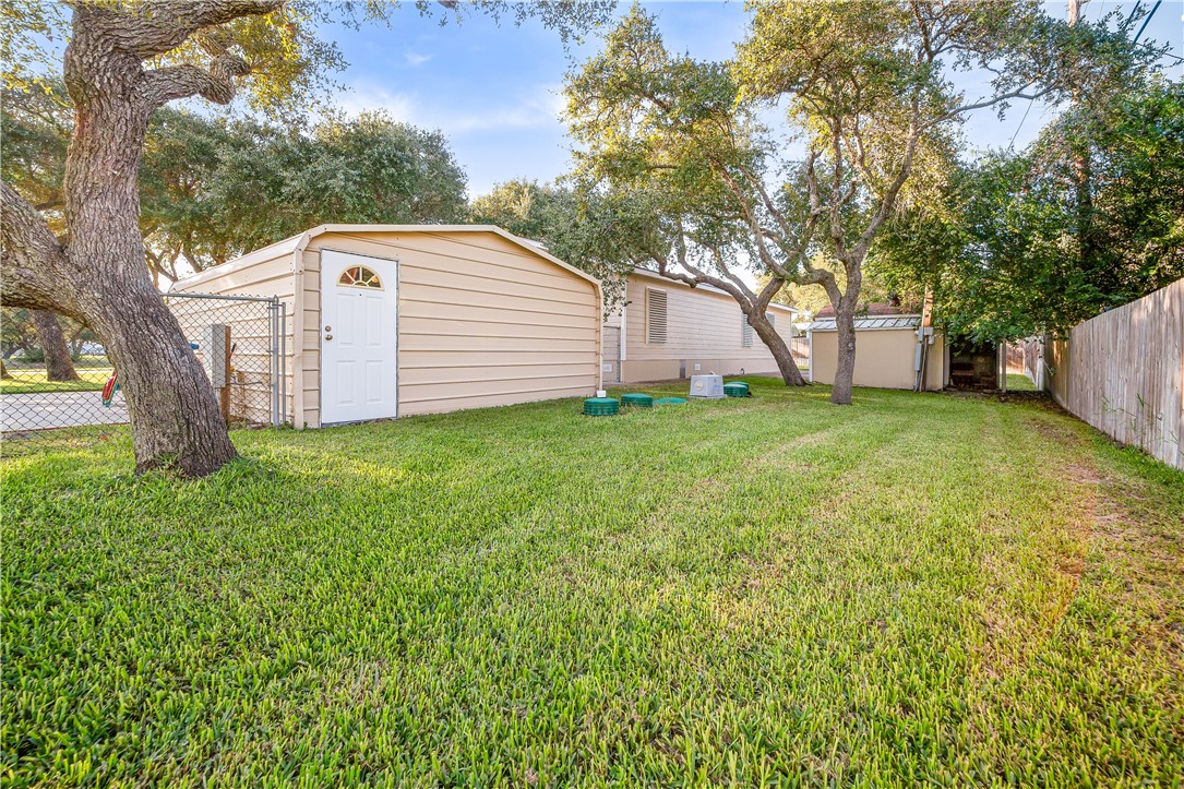 602 Pine Avenue Rockport TX 78382