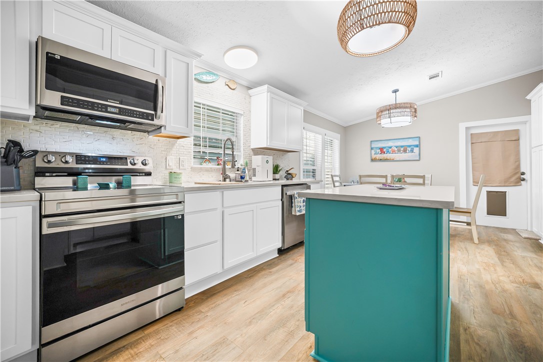 602 Pine Avenue Rockport TX 78382