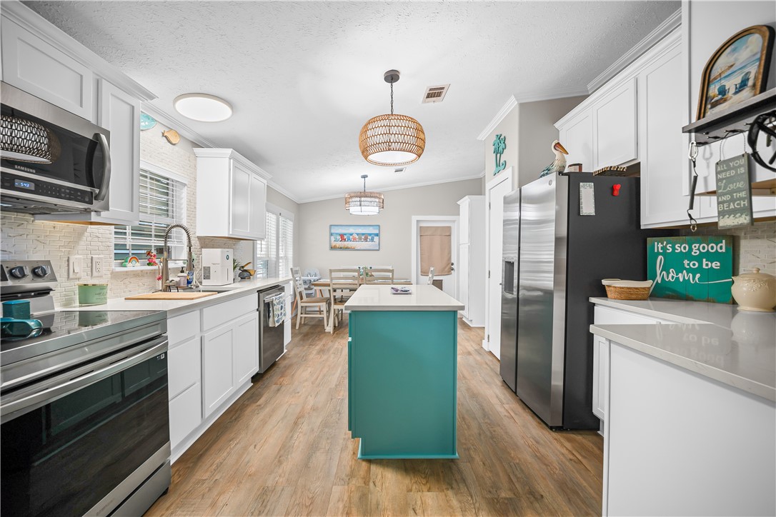 602 Pine Avenue Rockport TX 78382