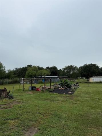 327 Taylor Falfurrias TX 78355