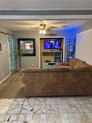 327 Taylor Falfurrias TX 78355