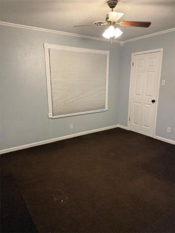 327 Taylor Falfurrias TX 78355