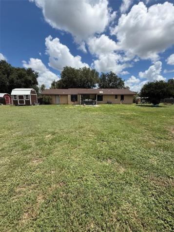 327 Taylor Falfurrias TX 78355