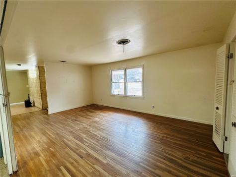 1803 Newell Street Alice TX 78332
