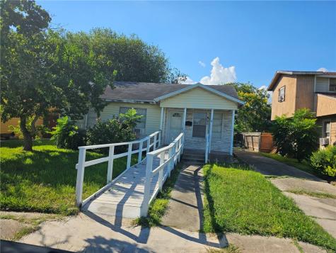 921 Nandina Drive Corpus Christi TX 78408