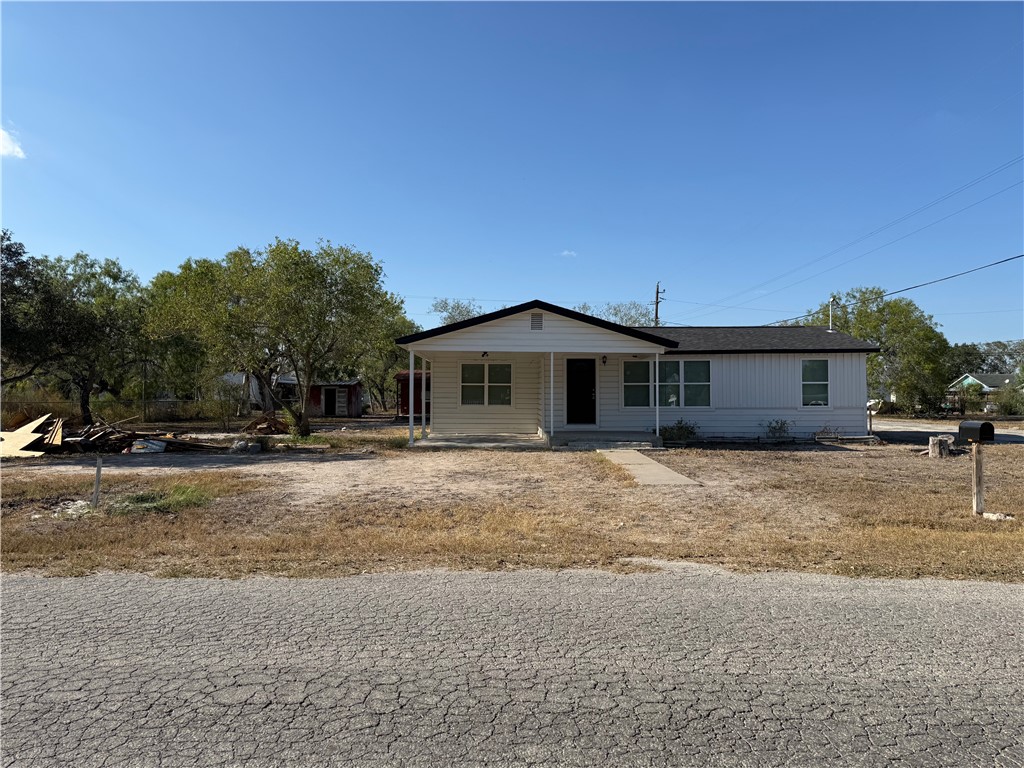 400 Austin Street George West TX 78022