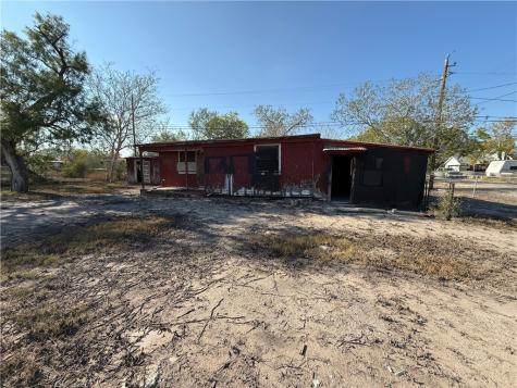 400 Austin Street George West TX 78022