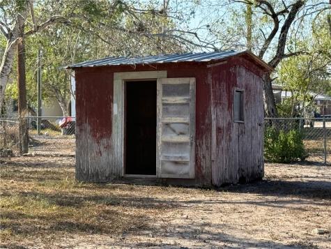 400 Austin Street George West TX 78022