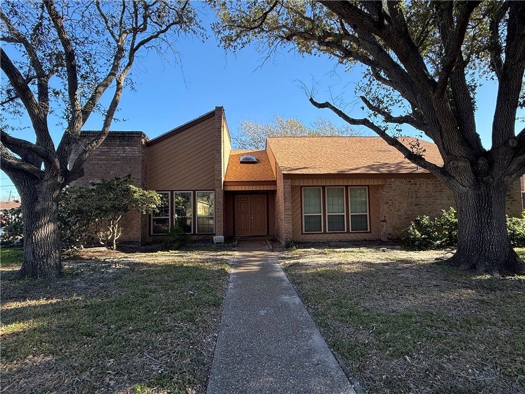 1910 Oak Ridge Drive Portland TX 78374
