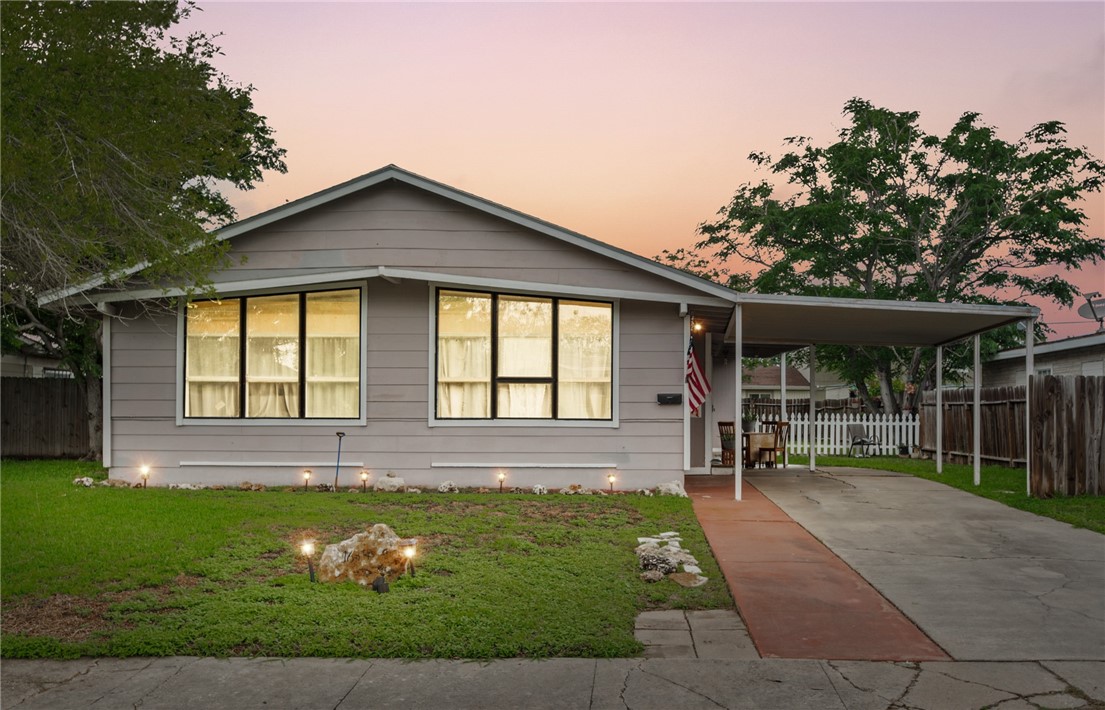1645 Brentwood Drive Corpus Christi TX 78415