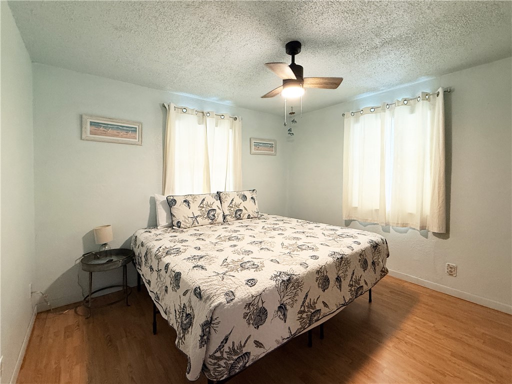 1514 S Live Oak Street Rockport TX 78382