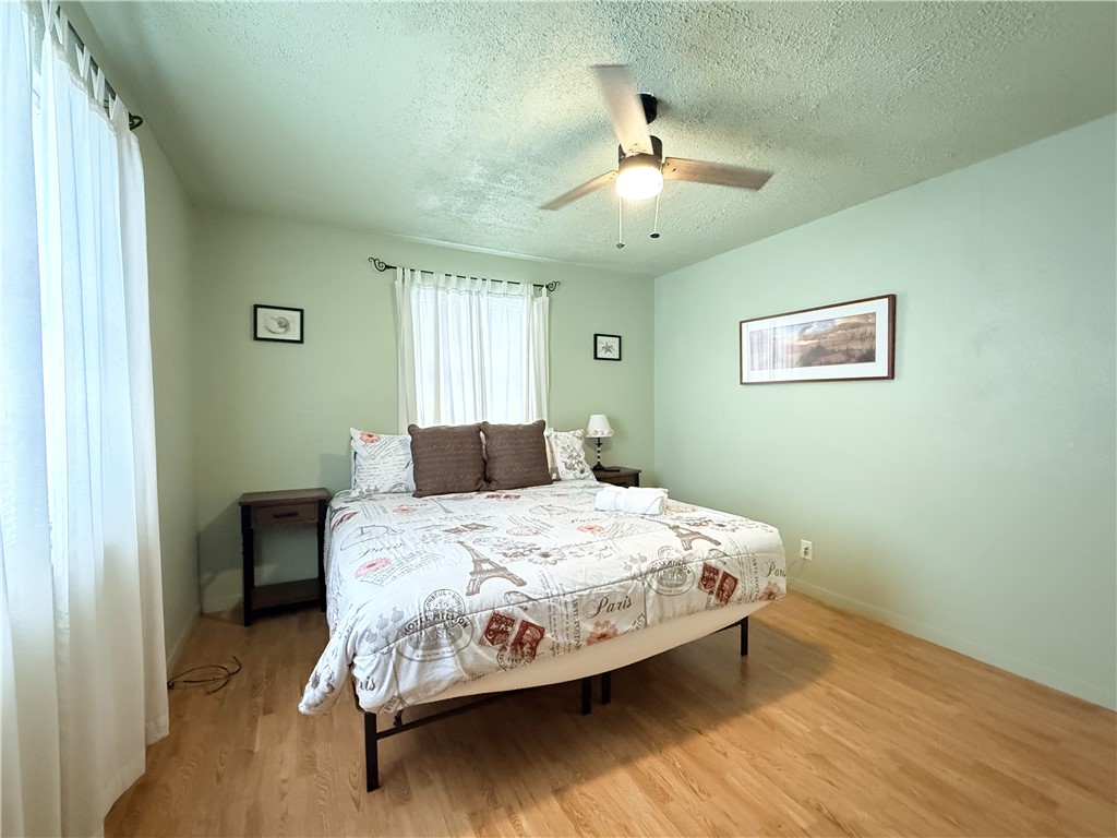 1514 S Live Oak Street Rockport TX 78382