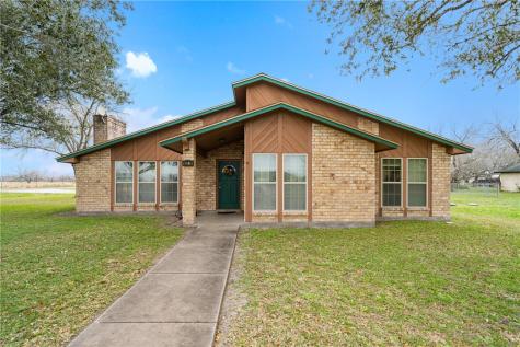 1020 W Deer Trail Kingsville TX 78363