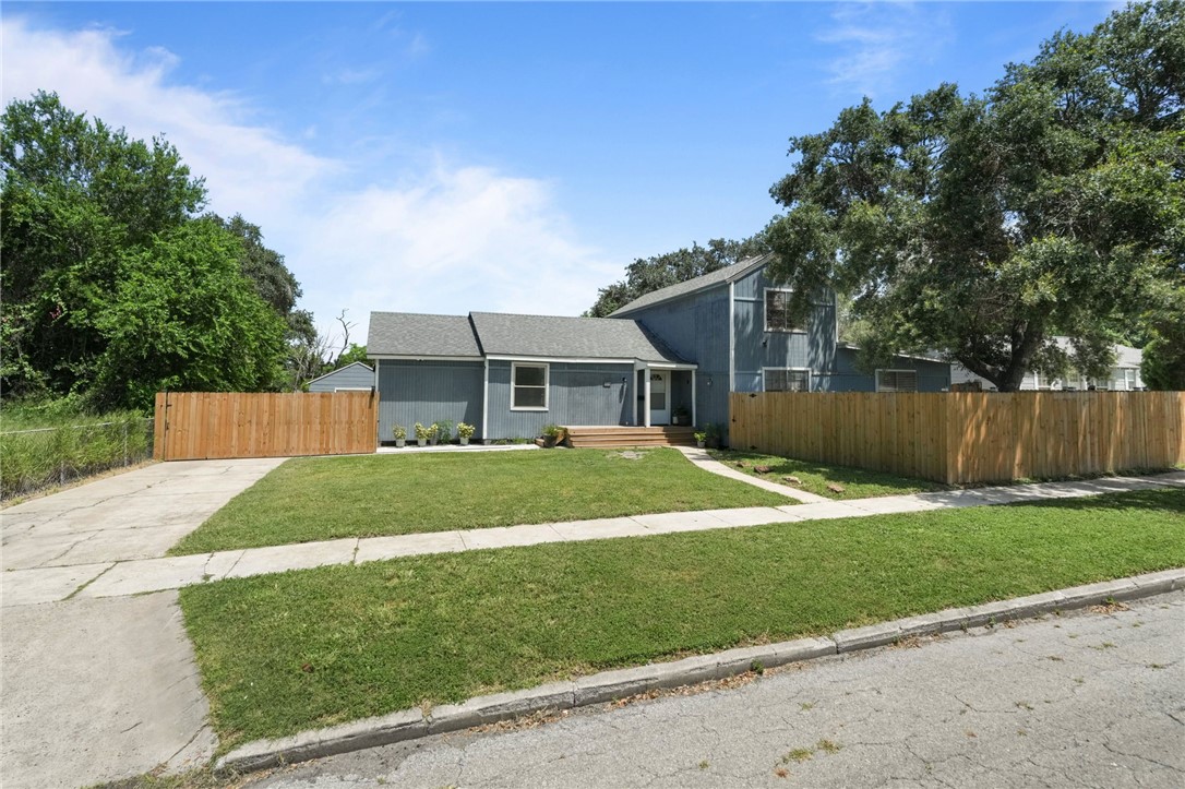 922 Oak Park Avenue Corpus Christi TX 78408