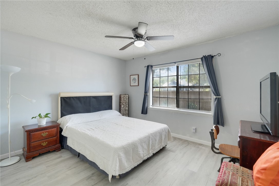 922 Oak Park Avenue Corpus Christi TX 78408