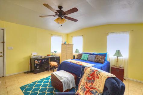 802 Mission Street Rockport TX 78382