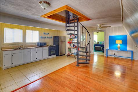 802 Mission Street Rockport TX 78382
