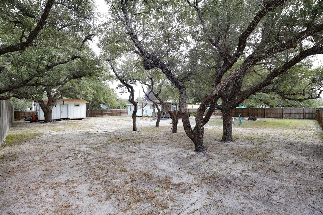 802 Mission Street Rockport TX 78382