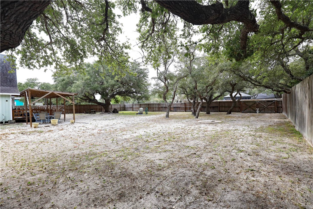 802 Mission Street Rockport TX 78382