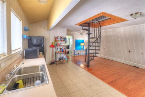 802 Mission Street Rockport TX 78382