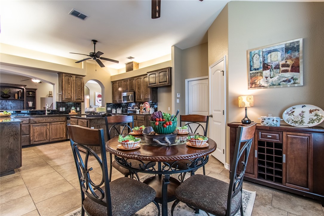 7502 Aborigine Street Corpus Christi TX 78414