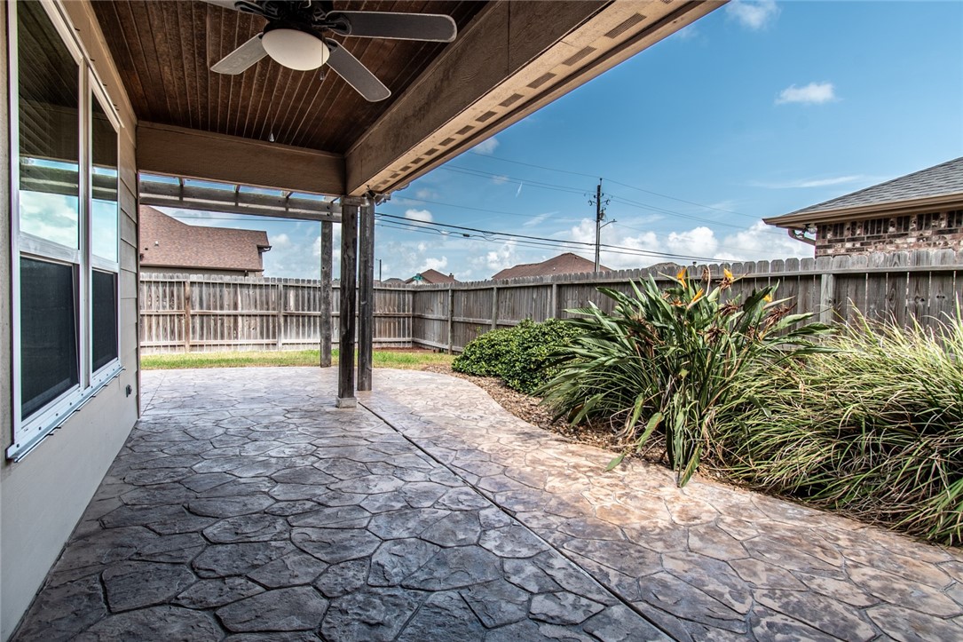 7502 Aborigine Street Corpus Christi TX 78414