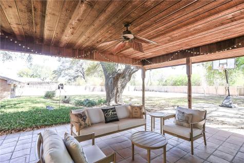 1316 Southwood Street Alice TX 78332