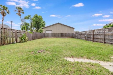 322 Tarrant Avenue Port Aransas TX 78373