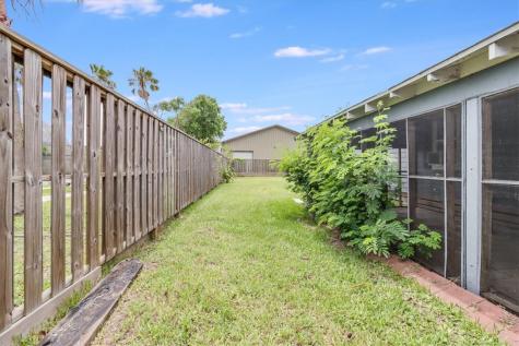 322 Tarrant Avenue Port Aransas TX 78373