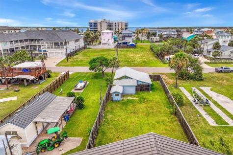 322 Tarrant Avenue Port Aransas TX 78373