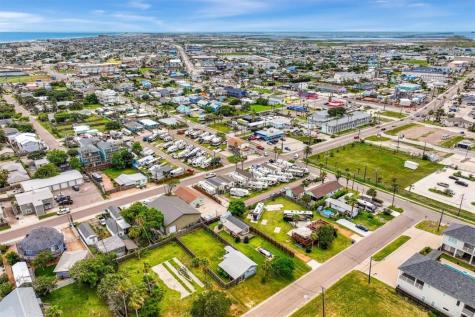 322 Tarrant Avenue Port Aransas TX 78373